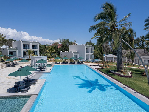 Tembo Kiwengwa Resort, Zanzibar — Resort pool